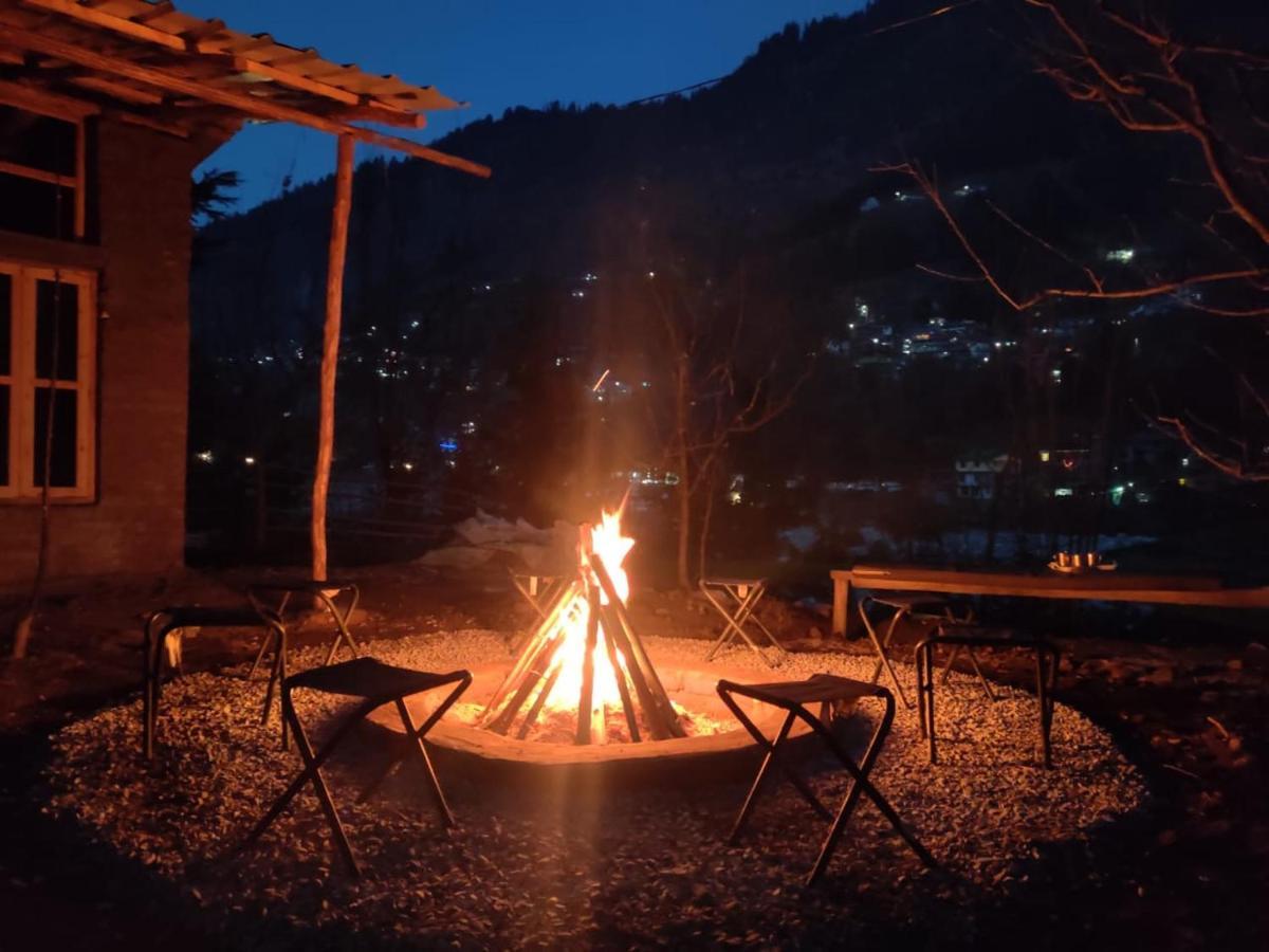 Himtrek Riverside Camps & Hostel Manali Ngoại thất bức ảnh