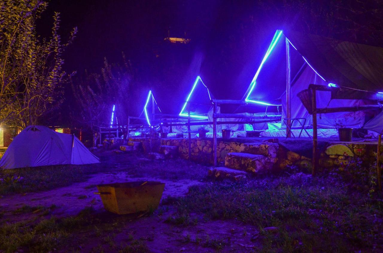 Himtrek Riverside Camps & Hostel Manali Ngoại thất bức ảnh