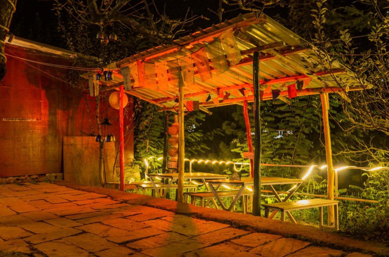 Himtrek Riverside Camps & Hostel Manali Ngoại thất bức ảnh